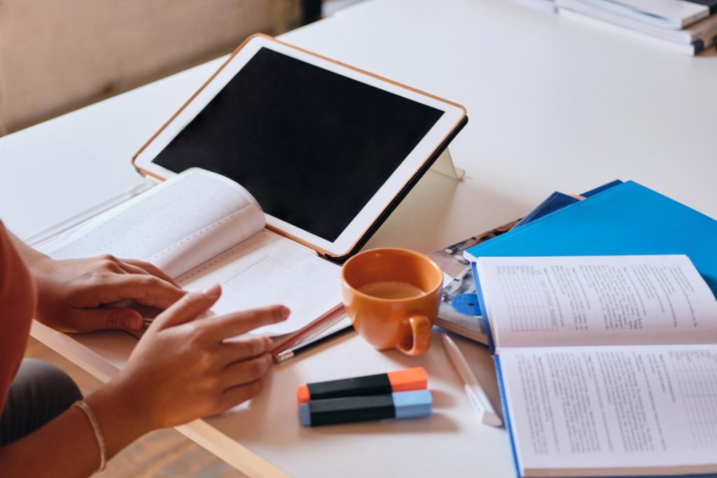 Keuntungan Publikasi Jurnal EBSCO